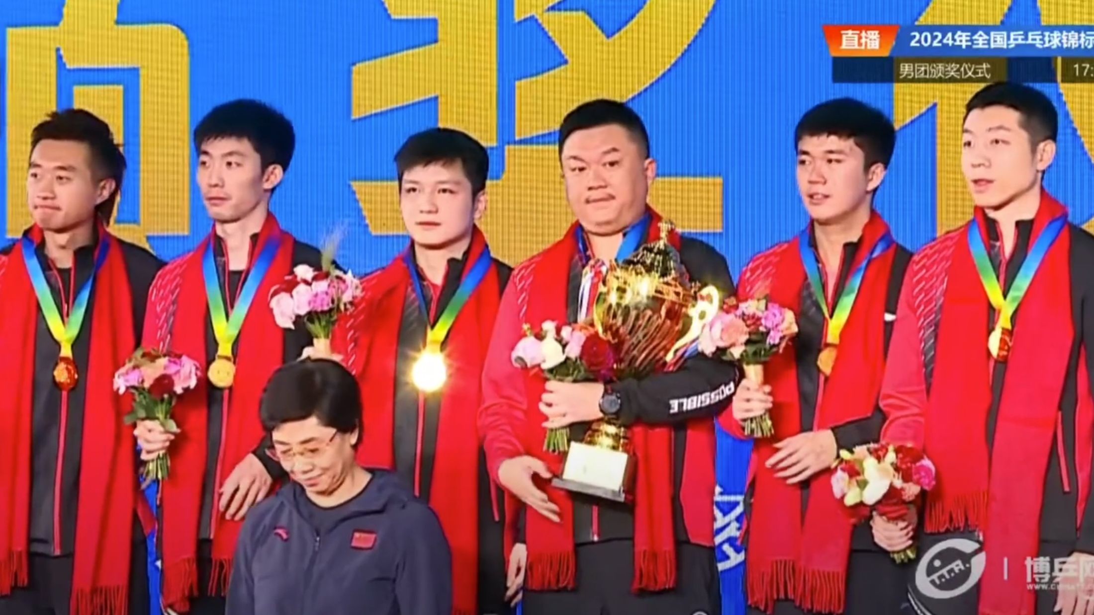 锦标赛上,某支球队展现出超凡实力,夺冠成功的简单介绍 锦标赛上,某支球队展现出超凡实力,夺冠成功的简单介绍