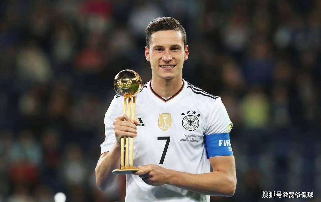 关于沃尔夫斯堡新晋球员崭露头角,锋线注入活力的信息 关于沃尔夫斯堡新晋球员崭露头角,锋线注入活力的信息