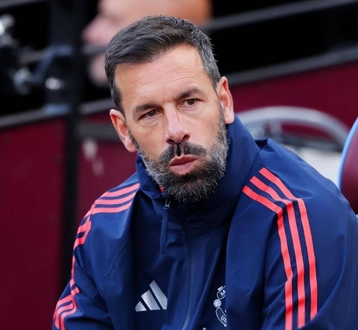 九游体育平台-雷加利斯濒临降级，主帅呼吁球员加强训练的简单介绍