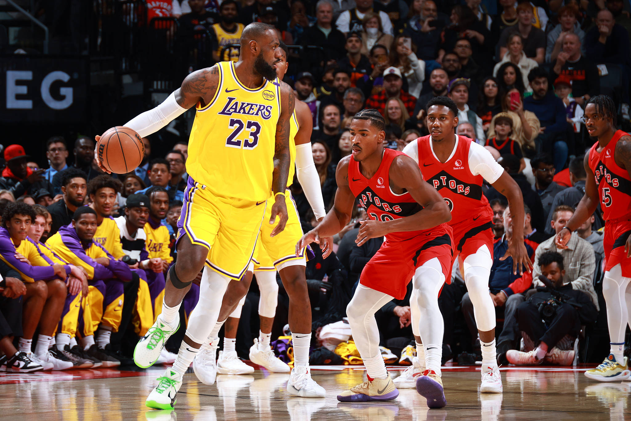 詹姆斯全能表现,湖人总决赛首胜 詹姆斯全能表现,湖人总决赛首胜