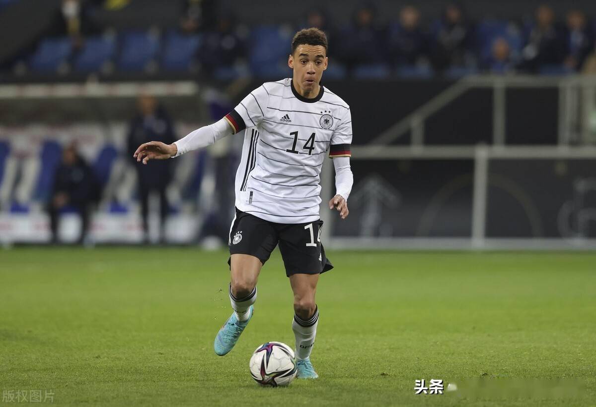 九游娱乐网页-包含西班牙队在热身赛中表现优异，备战国际比赛的词条