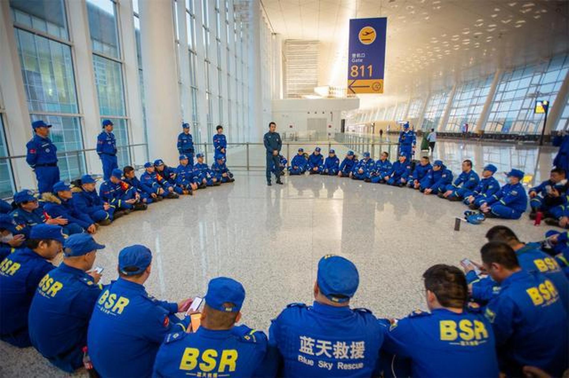 关于集结完毕，球员为决赛做最后冲刺的信息