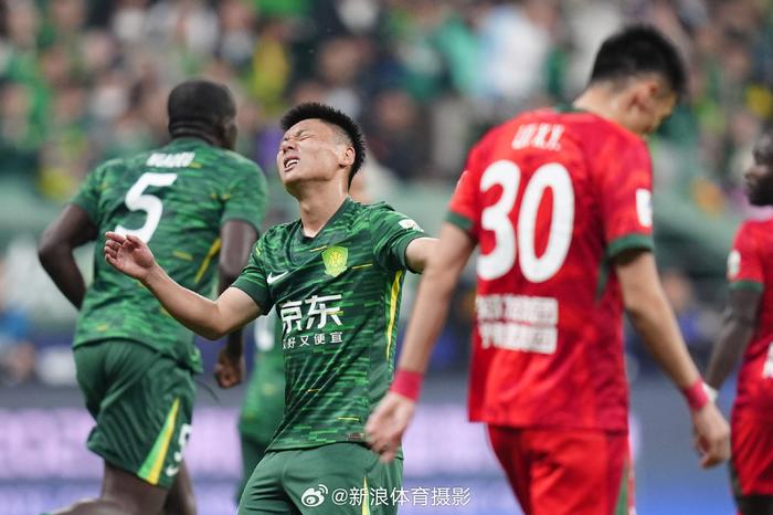 九游娱乐app下载-河南建业将在主场对阵重庆斯威，看双方如何争夺胜利！的简单介绍