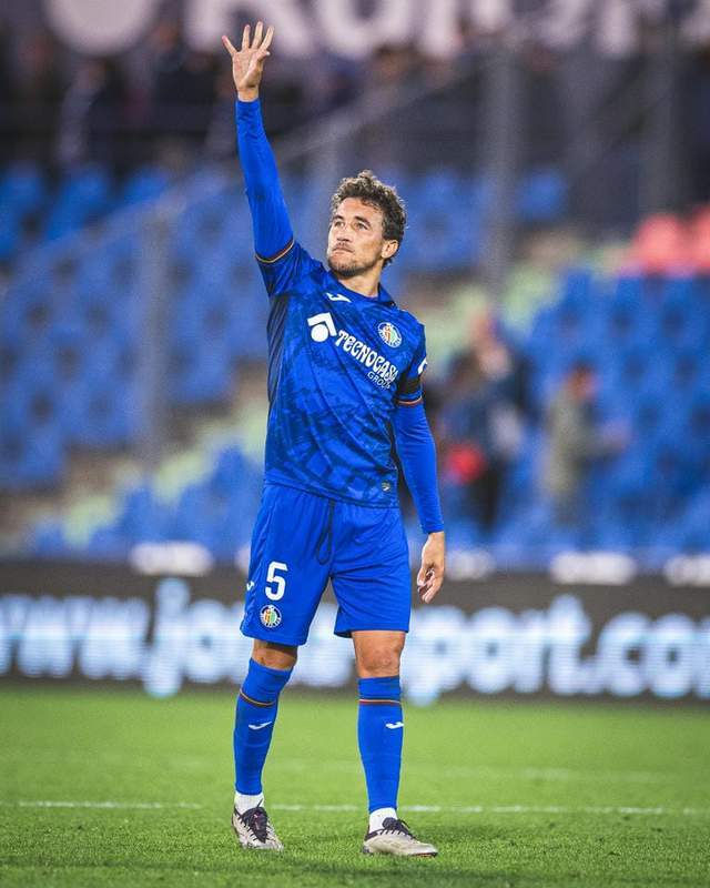 九游娱乐官方网站-赫塔菲主场击败巴塞罗那，实现惊天逆转