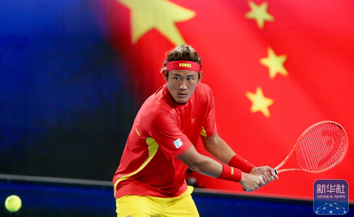 巴西队开门红，勇擒劲敌