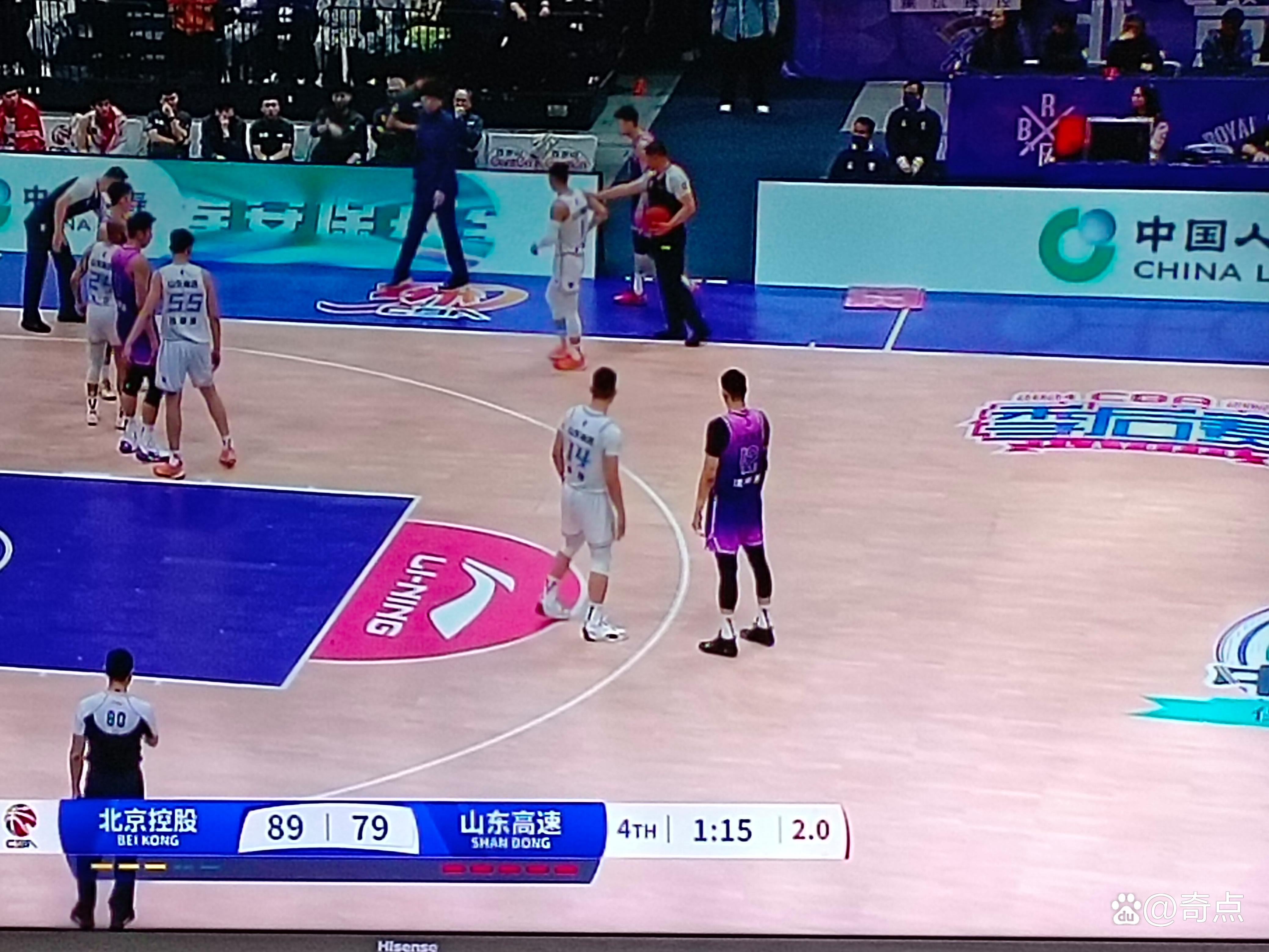 山东球队在国际比赛中打破记录,全队努力 山东球队在国际比赛中打破记录,全队努力