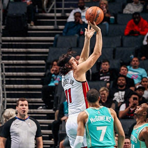 九游中国-开局艰难！一方在比赛开始阶段陷入被动的简单介绍