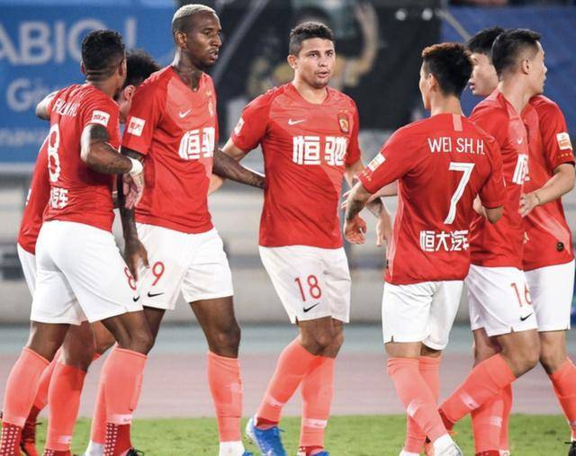 韦世豪双响,苏宁客场击败深圳取得胜利 韦世豪双响,苏宁客场击败深圳取得胜利