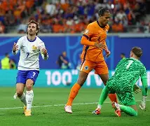 竞声参杂兹根敲门欧洲杯强身形落红