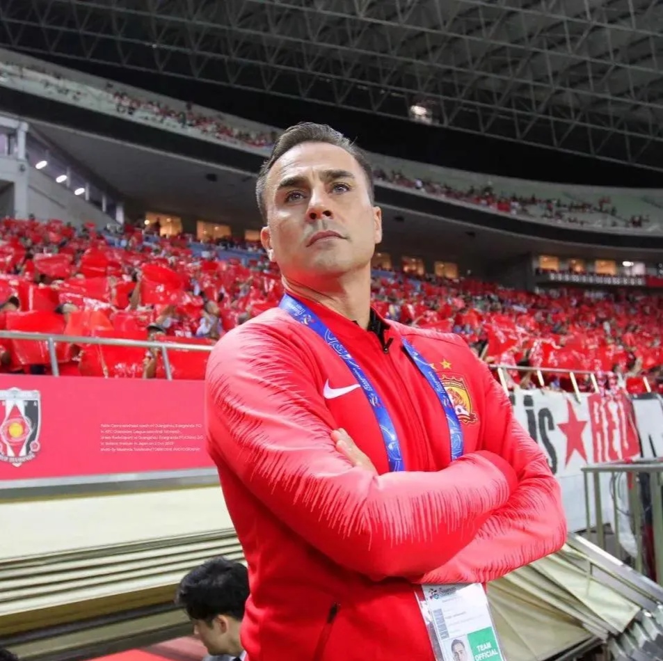 九游体育直播-恒大主帅卡纳瓦罗赛后解说比赛过程,指出输球原因的简单介绍