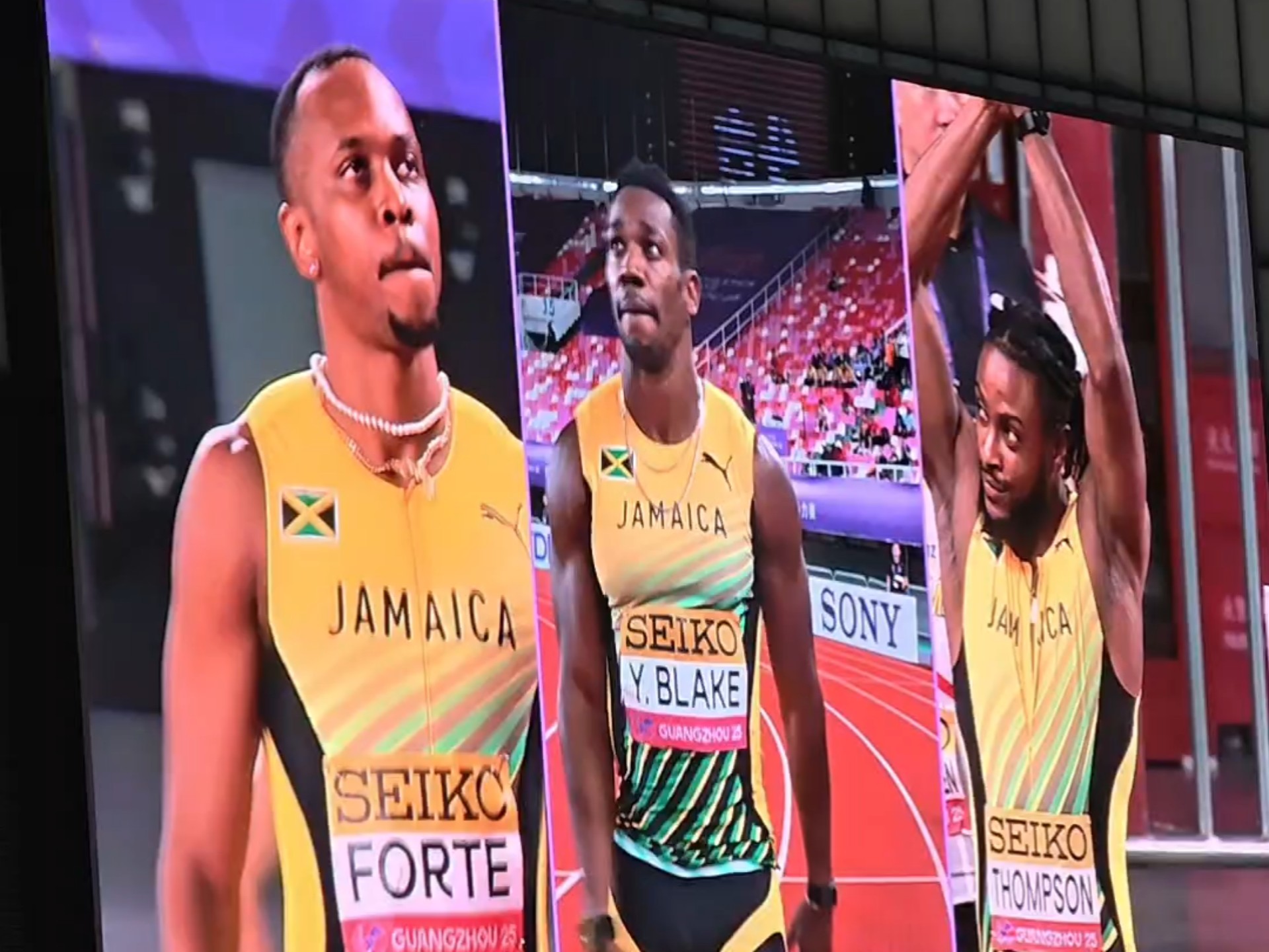 九游娱乐首页-肯尼亚长跑选手速度惊人，凭借超强耐力赢得冠军