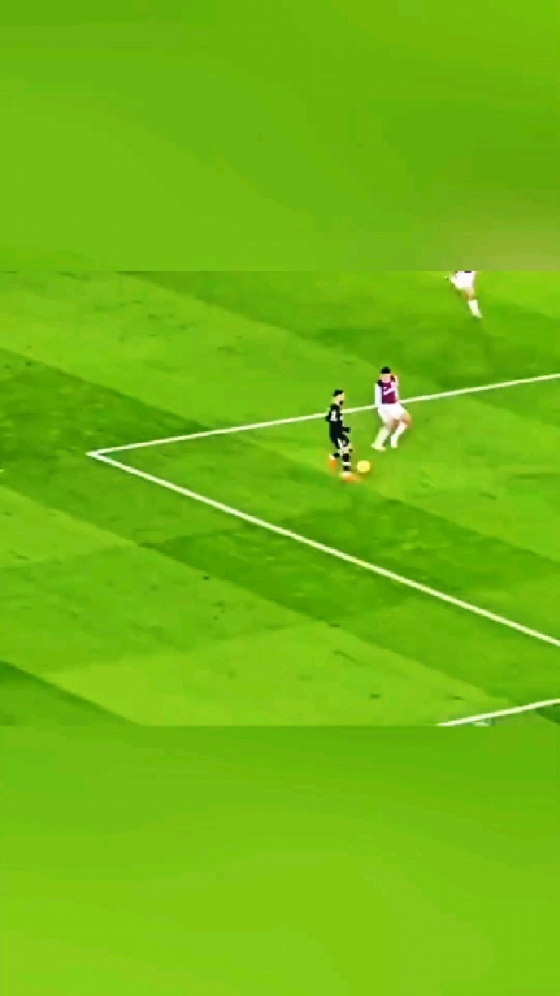 九游娱乐-精准的传球，球员们一次次创造得分机会