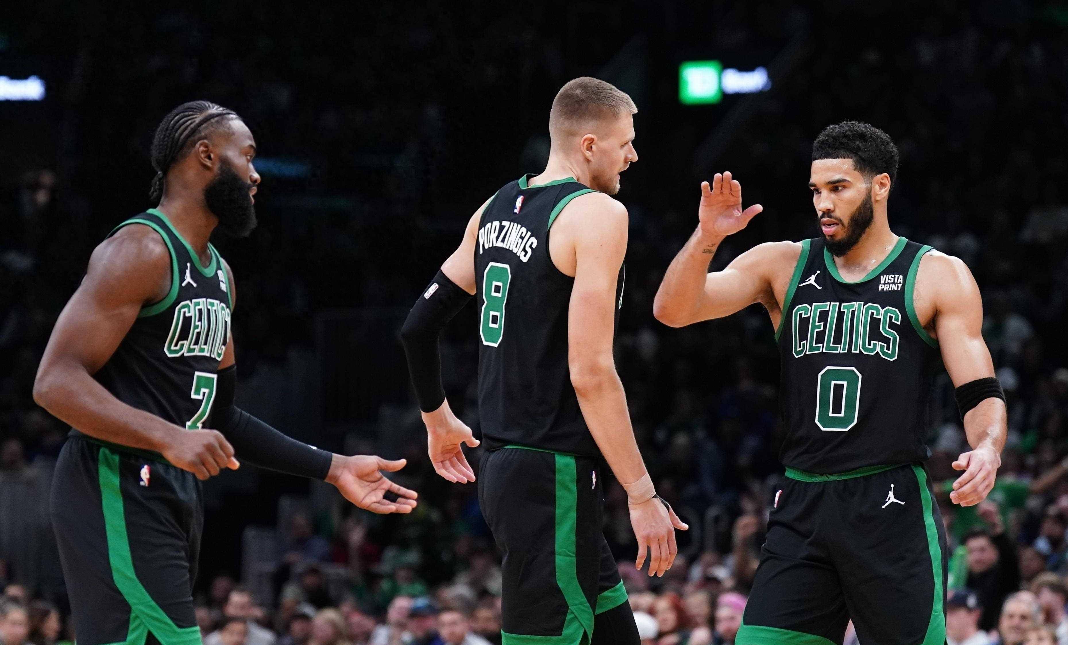 凯尔特人赢得激烈比赛，取得胜利