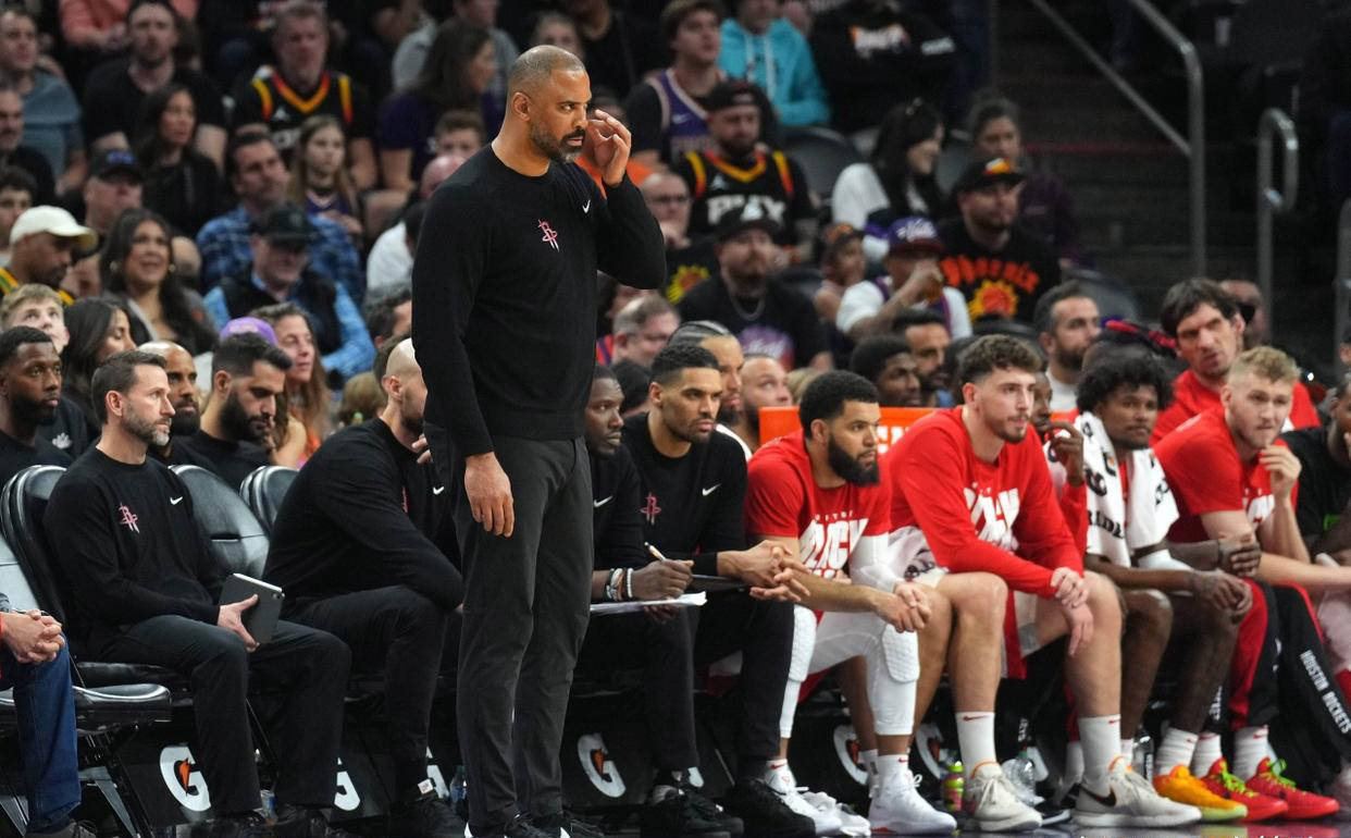 爵士队球员频频受伤,教练组备战应变 爵士队球员频频受伤,教练组备战应变