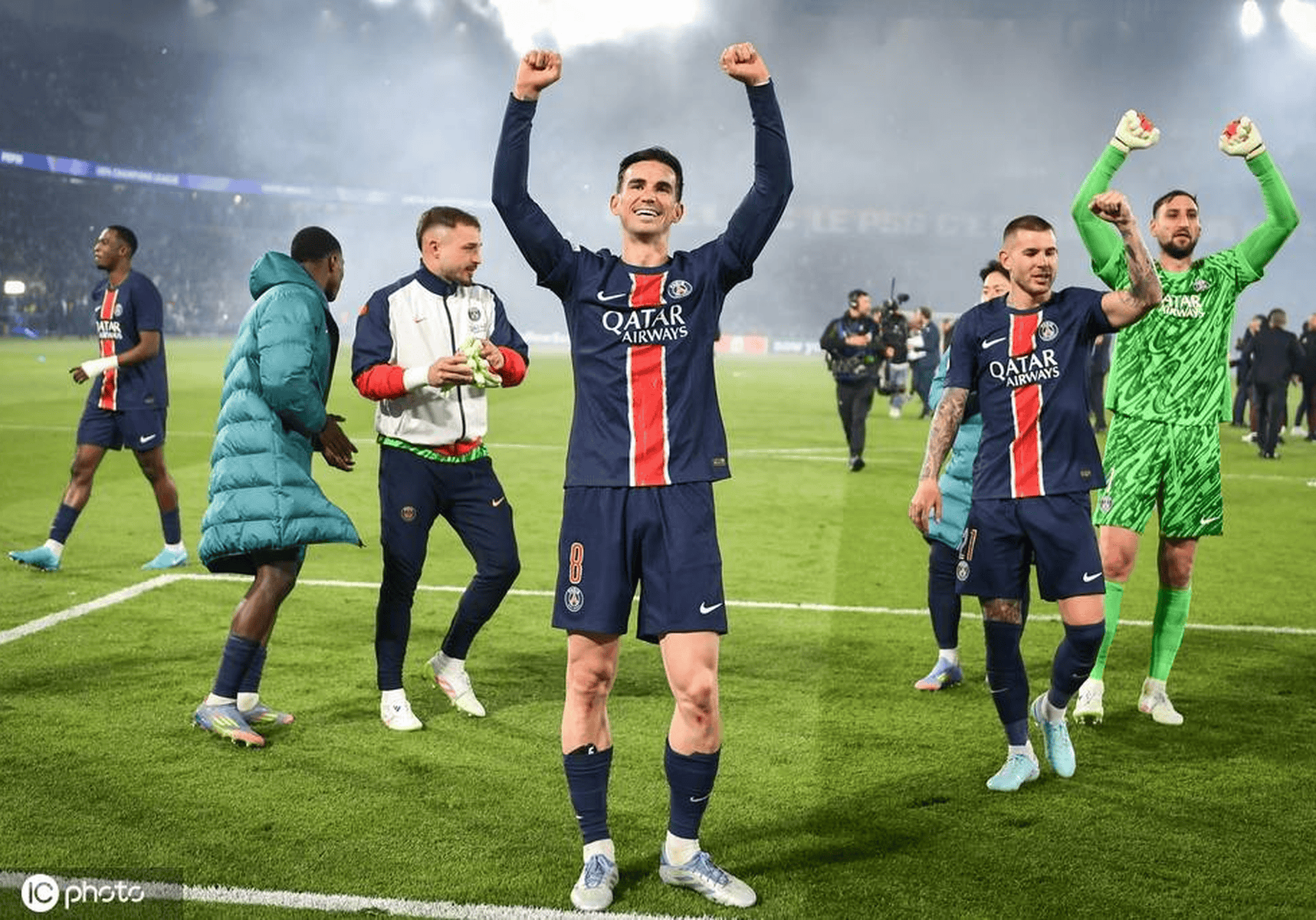 巴黎圣日耳曼未能取胜，欧冠赛场资格小组悬念延续