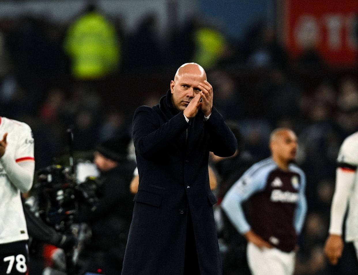 九游娱乐官方-利物浦遭遇困境，球员受伤悲情告别