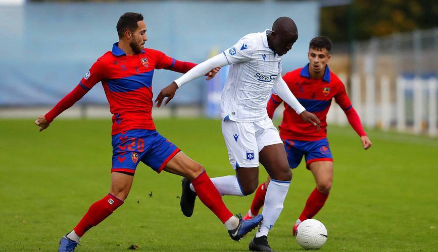 法甲赛场场面白热化，点球大战谁与争锋的简单介绍