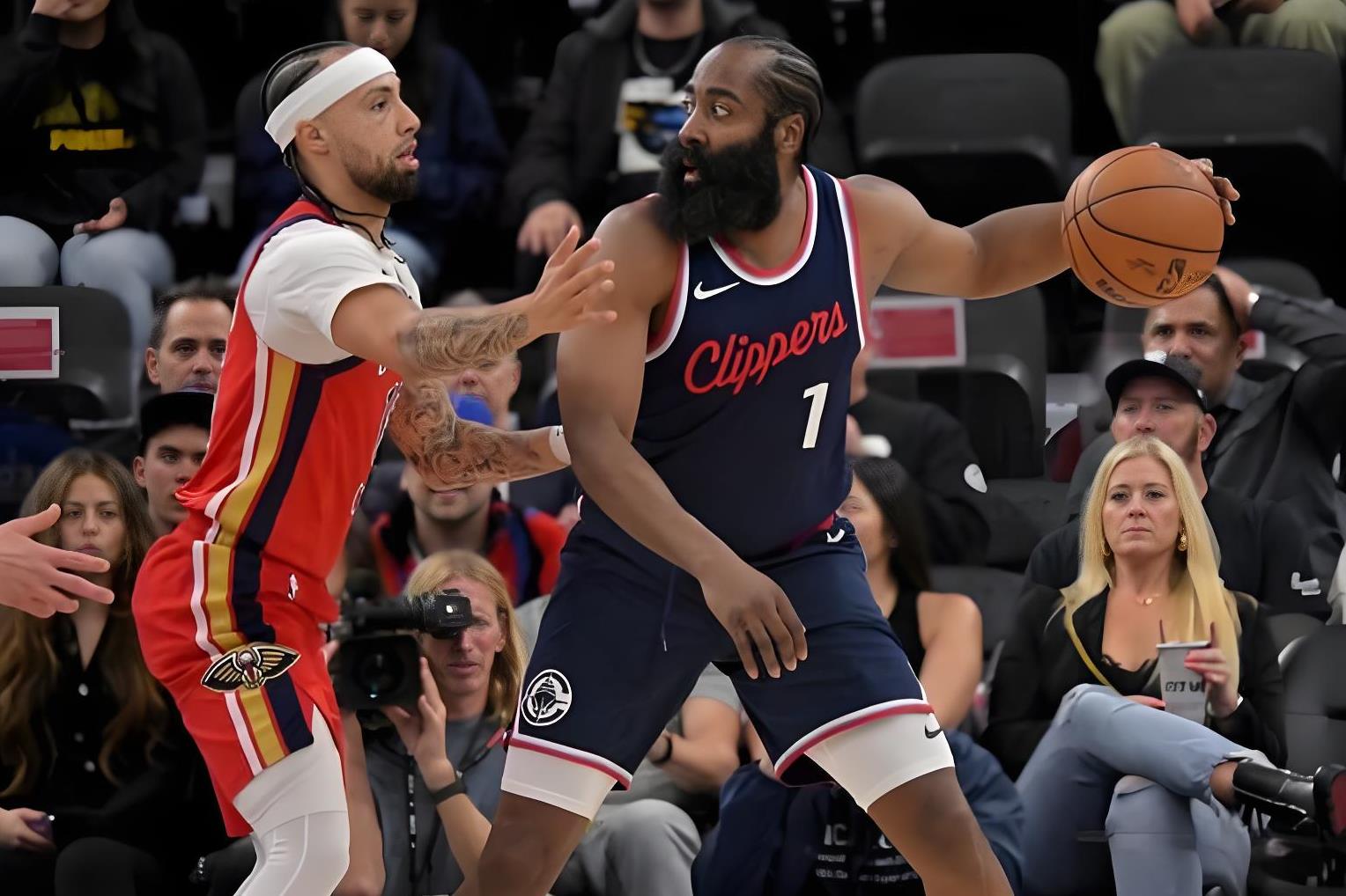 湖人大胜鹈鹕，快船击败小牛