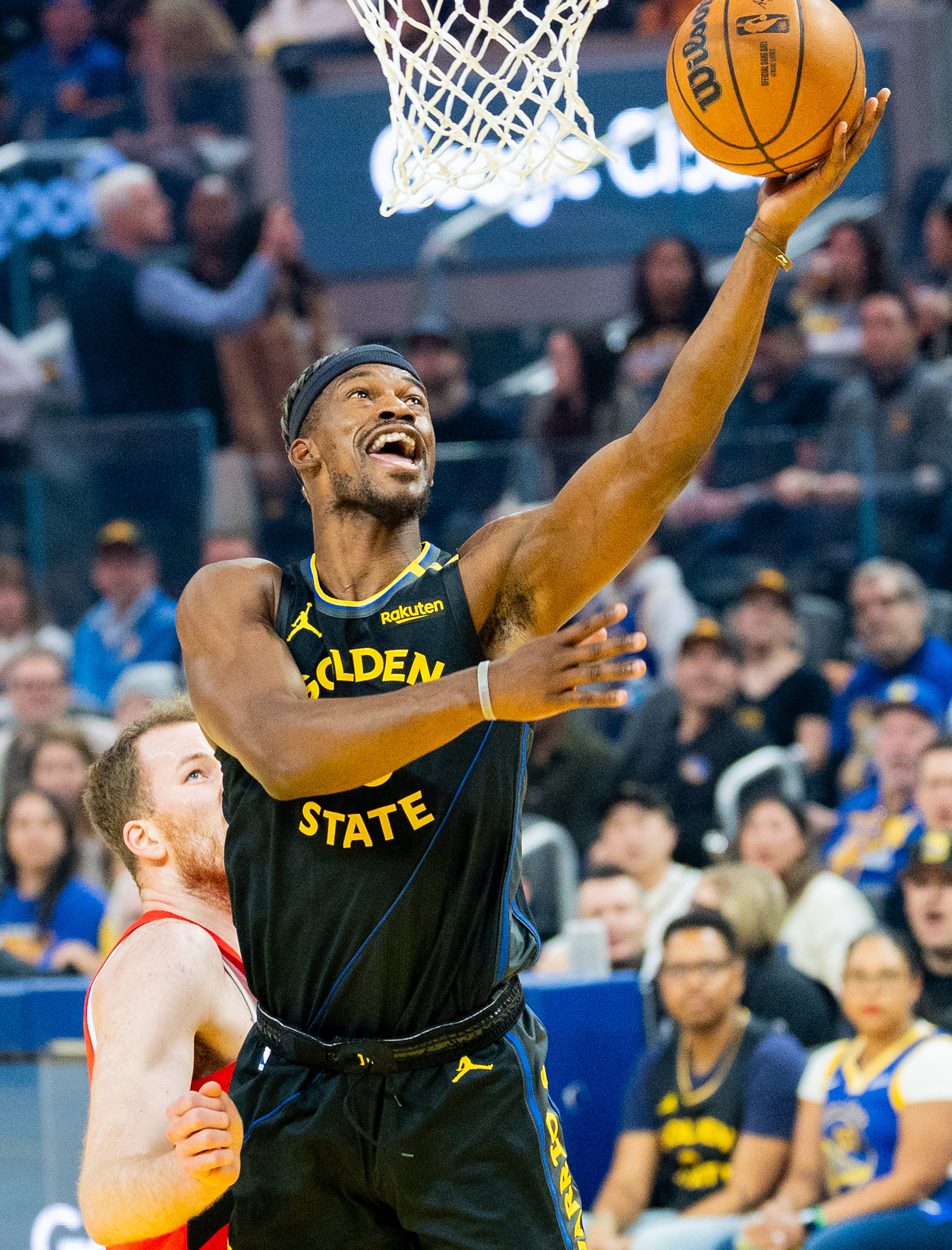 九游娱乐网站-NBA季前赛：篮网主场大胜猛龙