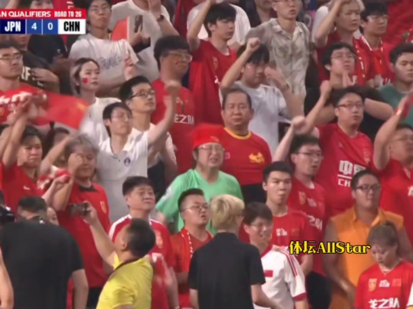 大场面赛况更新，球迷热情高涨