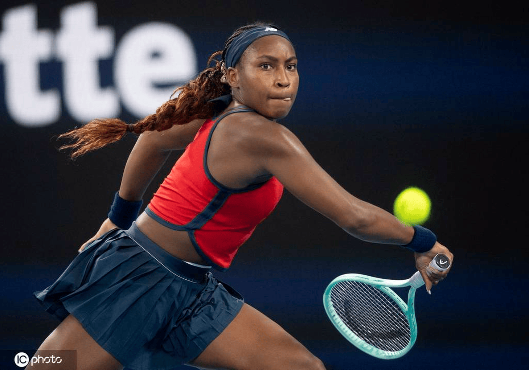 九游官网-美国女子足球队蓄势待发备战奥运会