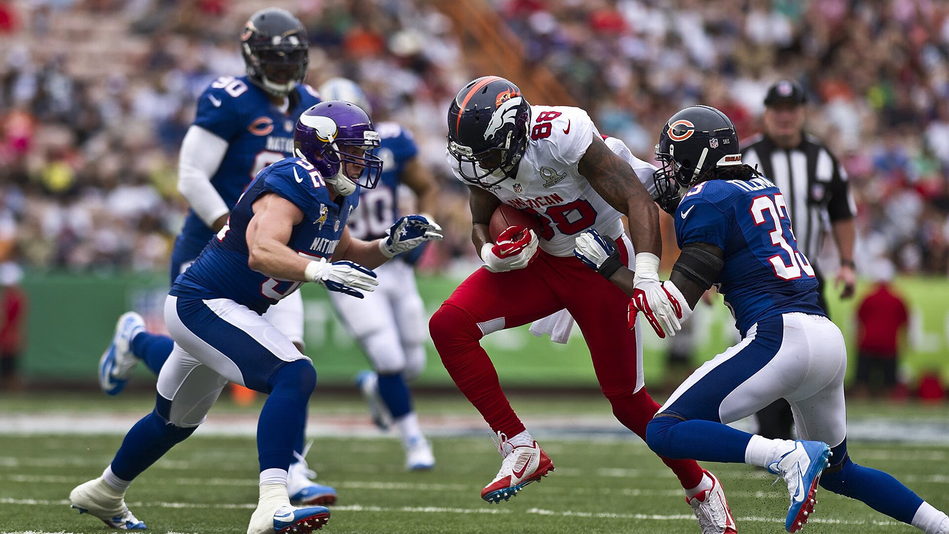 活塞以赛道速度踏平雄鹿，小贾伦在篮球F1赛季揭幕战接管比赛